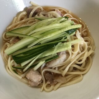 冷やしエスニックうどん